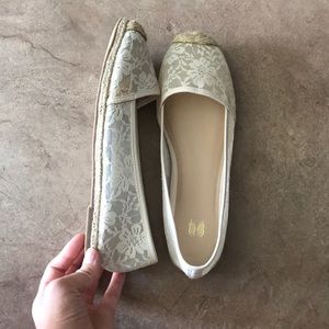 Size 10 Lace Flats